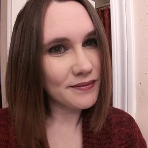 Meet your Posher, Lena